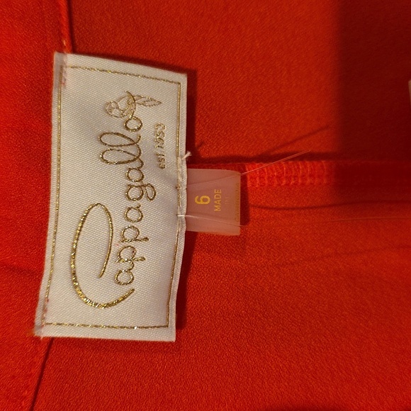 (J34) Sleeveless Red Dress with White Trim - Picture 5 of 5